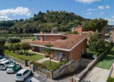 Foto Villa in vendita a Fermo