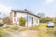 Foto Villa in vendita a Gazzada Schianno - 6 locali 304mq