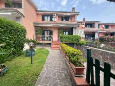 Foto Villa in vendita a Giugliano In Campania