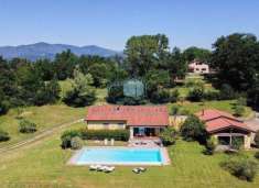 Foto Villa in Vendita a Licciana Nardi  Nardi