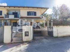 Foto Villa in vendita a Marano Di Napoli - 7 locali 200mq