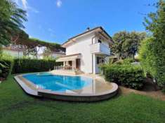 Foto Villa in vendita a Marina di Pietrasanta - Pietrasanta 130 mq  Rif: 1171207