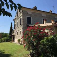 Foto Villa in Vendita a Massignano