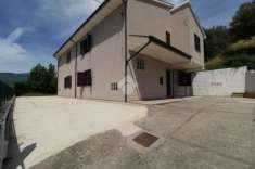 Foto Villa in vendita a Montalto Uffugo