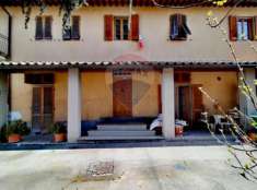 Foto Villa in vendita a Montevarchi - 6 locali 385mq