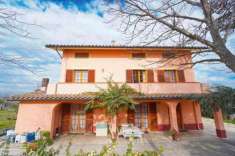 Foto Villa in vendita a Mosciano Sant'Angelo - 5 locali 330mq