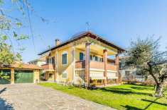 Foto Villa in vendita a Oleggio