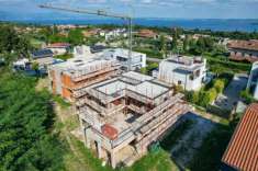 Foto Villa in vendita a Padenghe Sul Garda - 5 locali 358mq