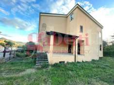 Foto Villa in vendita a Pietravairano - 5 locali 260mq