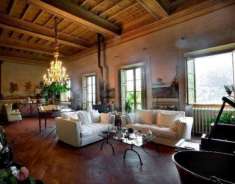 Foto Villa in vendita a Pistoia - 10 locali 500mq