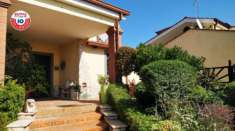 Foto Villa in vendita a Pomezia - 8 locali 420mq