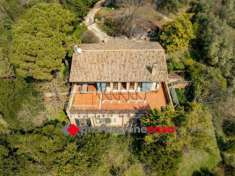 Foto Villa in vendita a Recanati - 5 locali 350mq