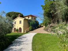 Foto Villa in vendita a Riparbella - 9 locali 380mq