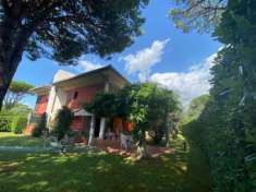 Foto Villa in vendita a Ronchi - Massa 300 mq  Rif: 1037911