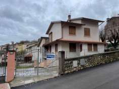 Foto Villa in vendita a San Demetrio Ne' Vestini - 9 locali 400mq