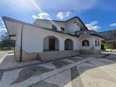 Foto Villa in vendita a San Giovanni Incarico