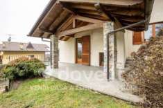 Foto Villa in vendita a Sangiano - 4 locali 200mq