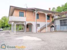 Foto Villa in Vendita a Sarsina