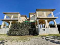 Foto Villa in vendita a Scicli - 6 locali 560mq