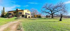 Foto Villa in vendita a Terranuova Bracciolini - 7 locali 526mq