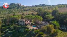 Foto Villa in vendita a Todi - 9 locali 450mq
