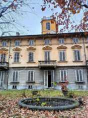 Foto Villa plurifamiliare in vendita a Cambiano - 30 locali 1480mq