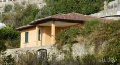 Foto Villa unifamiliare in vendita a Camporosso - 7 locali 215mq