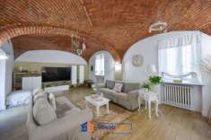 Foto Villa unifamiliare in vendita a Carignano - 6 locali 267mq