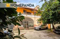 Foto Villa unifamiliare in vendita a Caserta - 4 locali 211mq