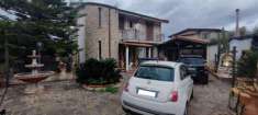Foto Villa unifamiliare in vendita a Monreale - 10 locali 260mq