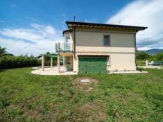 Foto Villa unifamiliare in vendita a Pietrasanta - 7 locali 300mq